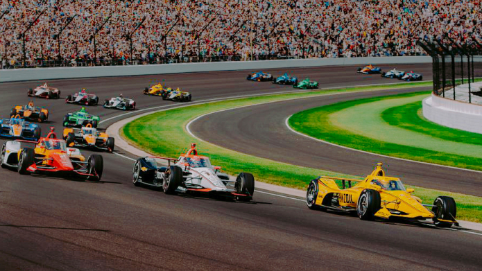 Cars racing on Indianapolis Motor Speedway