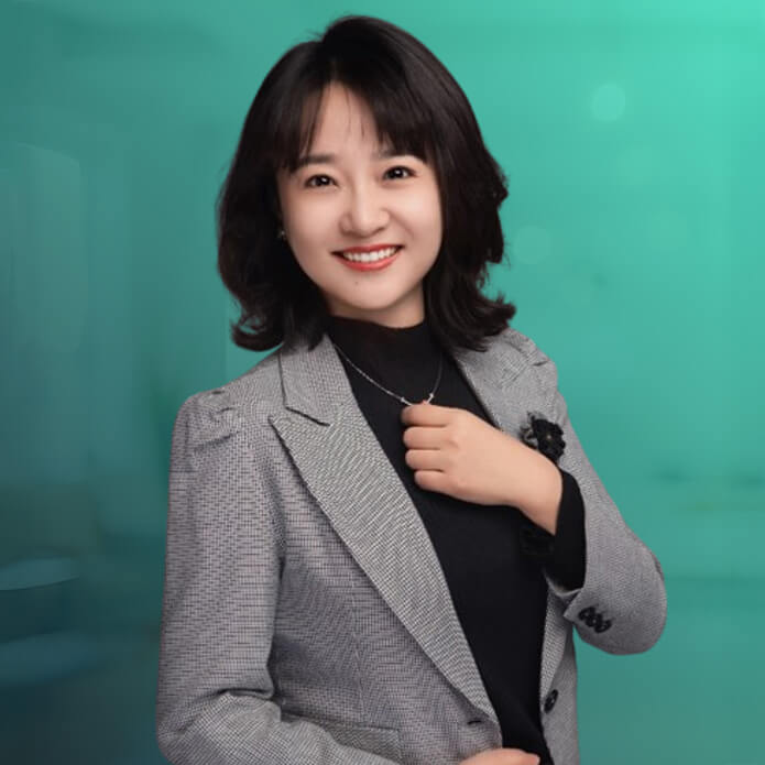 a portrait of a business woman
