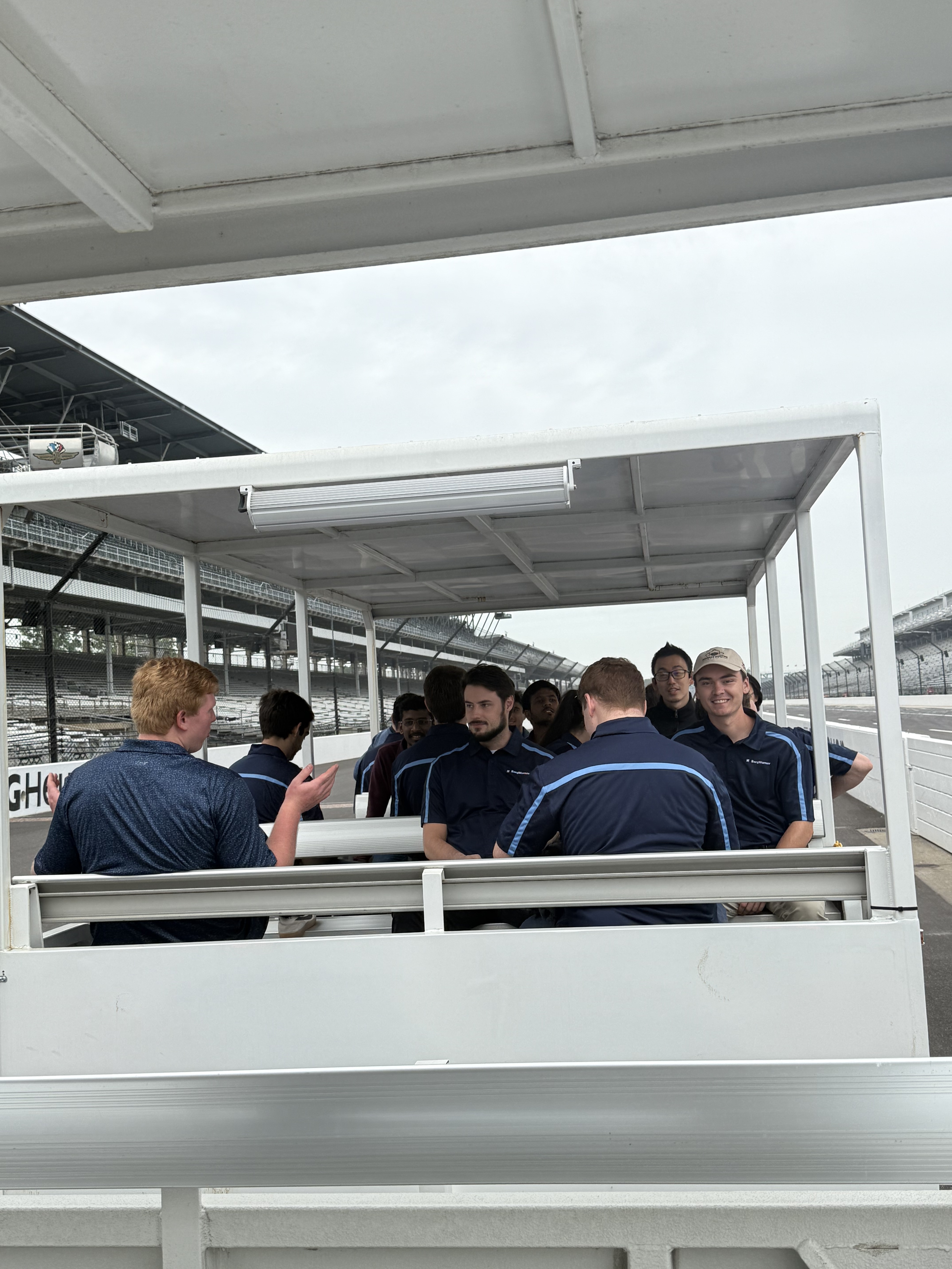 Tour tram